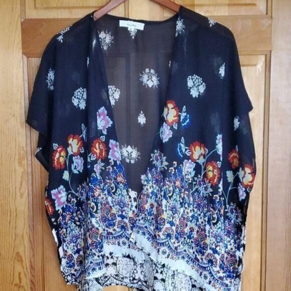 Love Tree Beautiful Black Colorful Sheer Floral Sz S (XL?) Shawl - Picture 2 of 12